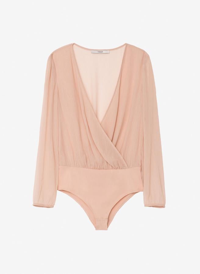 Uterqüe también tiene entre sus propuestas bodies como este (Precio: 79 euros)