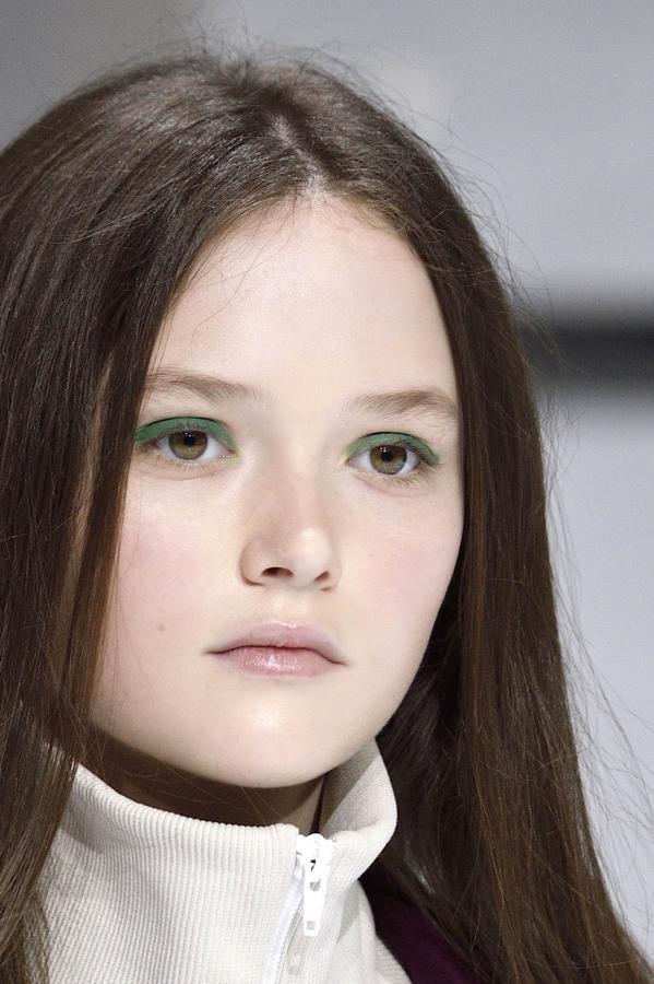 Darle vida y vitalidad a la mirada como si estuviera en primavera en pleno otoño con un color alegre y atractivo.