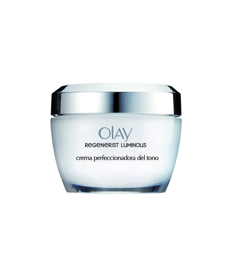 Desde dentro, su fórmula re-energizante activa las células de la piel, ayudando a su regeneración. Desde fuera, los agentes hidratantes suavizan la superficie y su complejo de anti-oxidantes, con vitaminas y extractos naturales, ayudan a mejorar el tono y la textura de la piel. (33,35€).