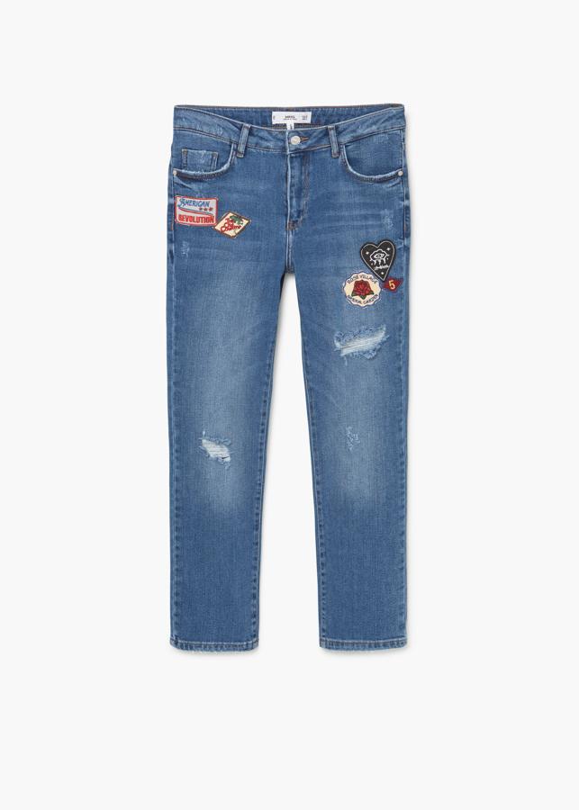 Pantalón vaquero disponible en la colección otoño-invierno de Mango (Precio: 35.99 euros)