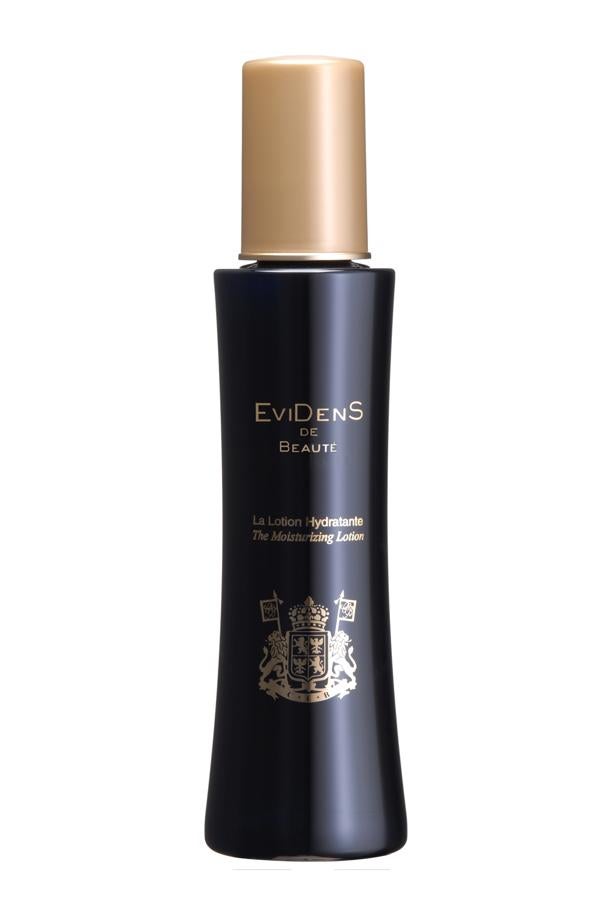 Un elixir refrescante que perfecciona el proceso desmaquillante y la limpieza de las pieles más sensibles. Enriquecida con Triple Colágeno y agentes suavizantes, deja la piel suave, lisa y con el grano afinado procurándole una sensación inmediata de confort y alivio. (74 €, en Claudia di Paolo Shop)