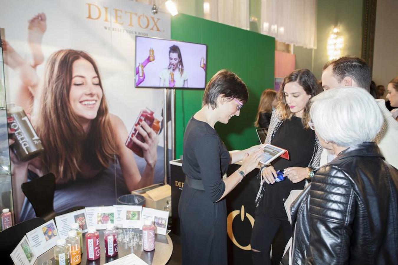 En el stand de Dietox nos presentaron sus zumos détox, muy completos y ricos. Además pudimos conocer la nueva línea cosmética orgánica han lanzando.