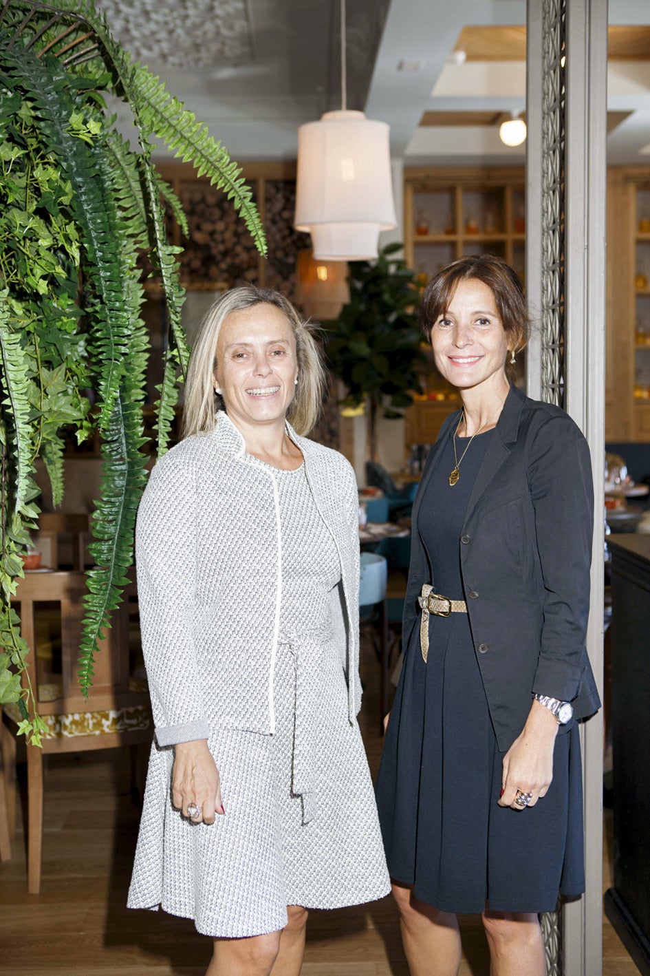 Ana Rosa Marín, subdirectora general de la Mujer de la Comunidad de Madrid, y Laura Ruiz de Galarreta, directora de relaciones y proyectos corporativos de Taller de Editores.