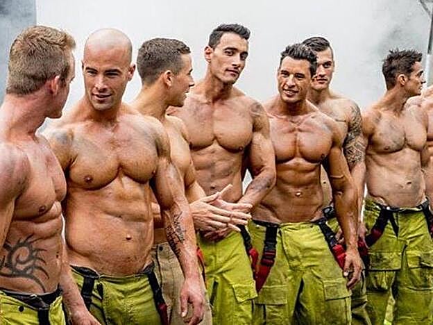 Galería. Los bomberos australianos si que saben vender un mes.