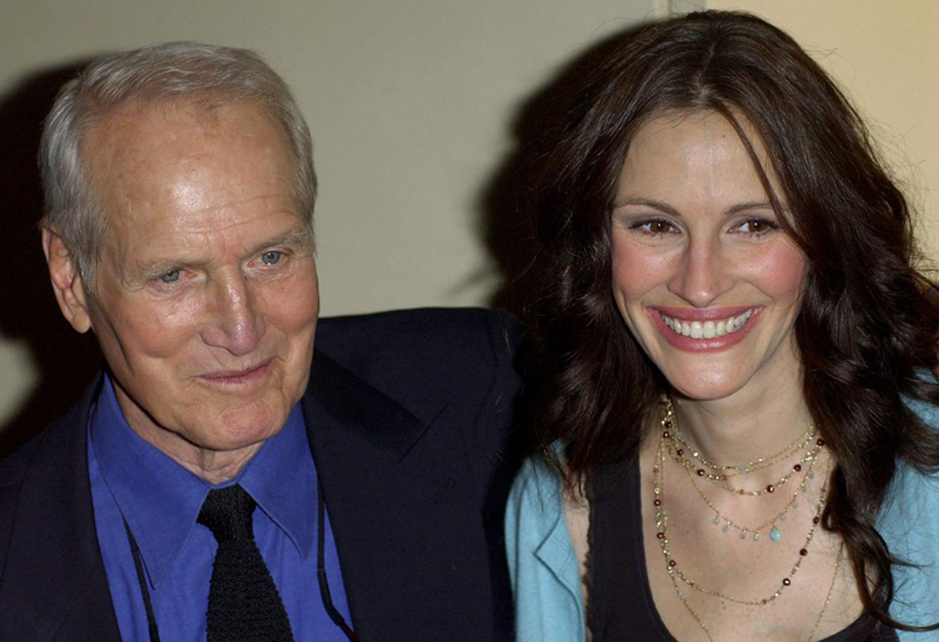 Aquí vemos a Julia Roberts en 2005 junto a otro de los mitos de Hollywood, un tal Paul Newman.