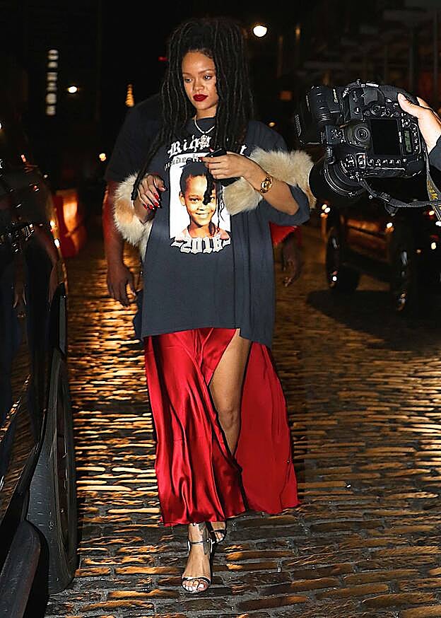 Rihanna, la más rebelde al lucir el vestido lencero