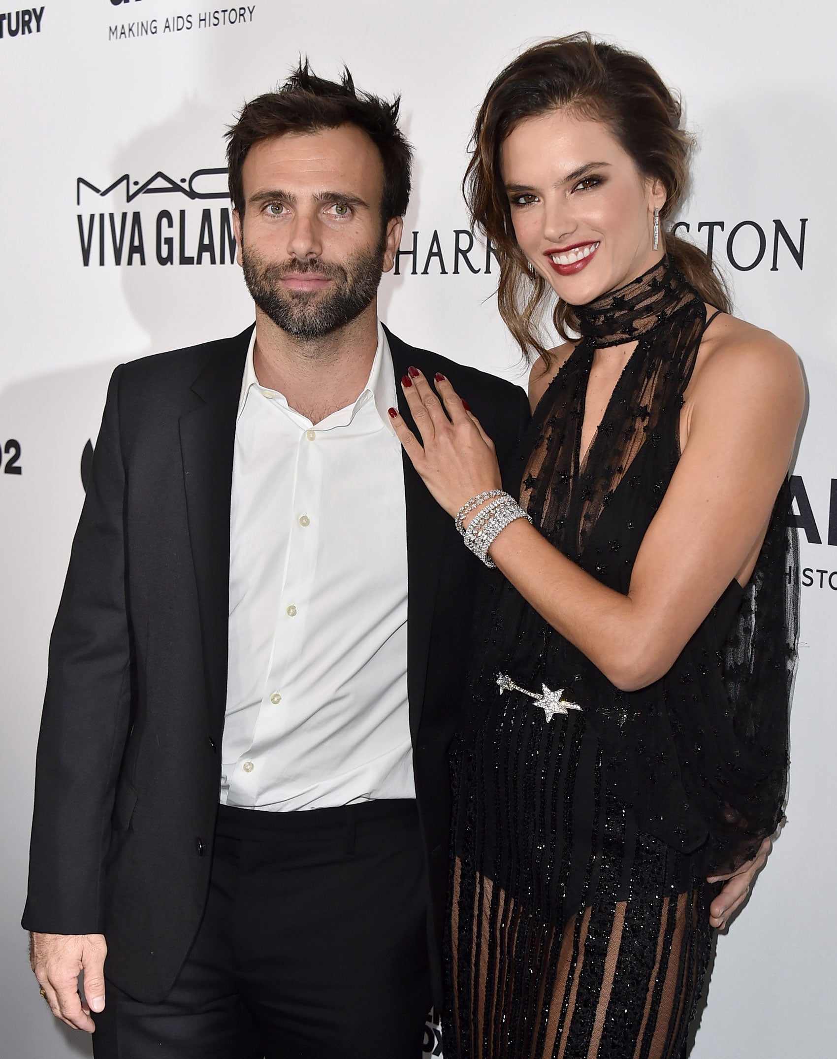 Jamie Mazur lleva años comprometido con Alessandra Ambrosio aunque aún no se han casado. Han tenido dos hijos, Anja Louise y Noah Phoenix.