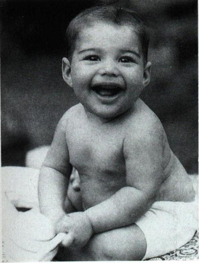 Otra identidad: Su nombre era Farrokh Bomi Bulsara. De asecndencia persa, nació en tanzania, se crió en India y emigró a Londres.