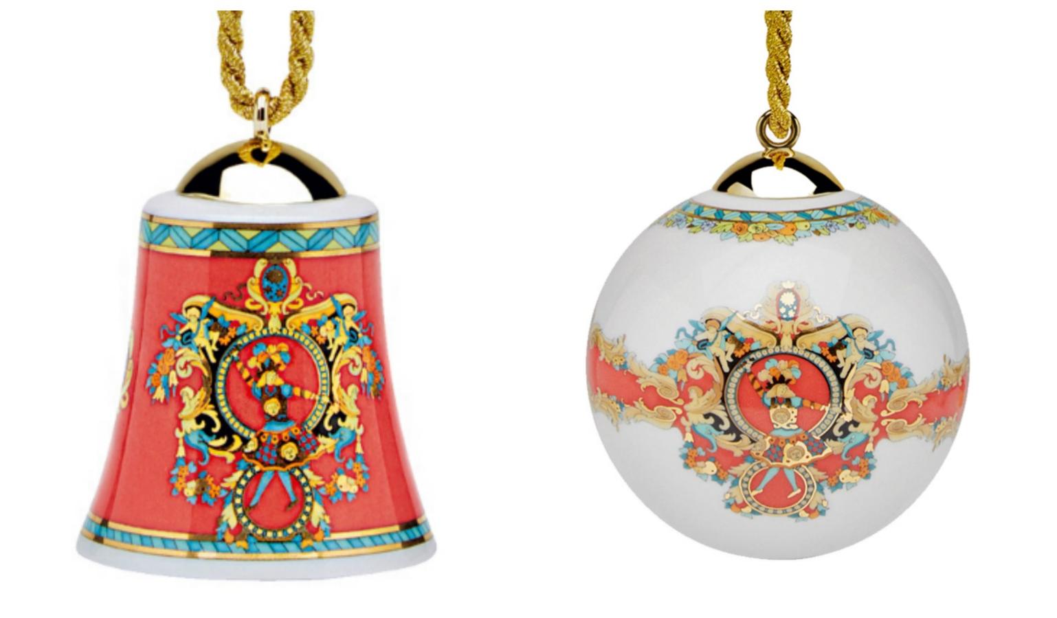 ¿quieres decorar tu árbol de Navidad de una manera diferente? Este año, grandes diseñadores como Dolce & Gabanna o Versace han creado originales adornos navideños. Esferas o campanas, para las más tradicionales, y barras de labios o zapatos para las más iconoclastas.