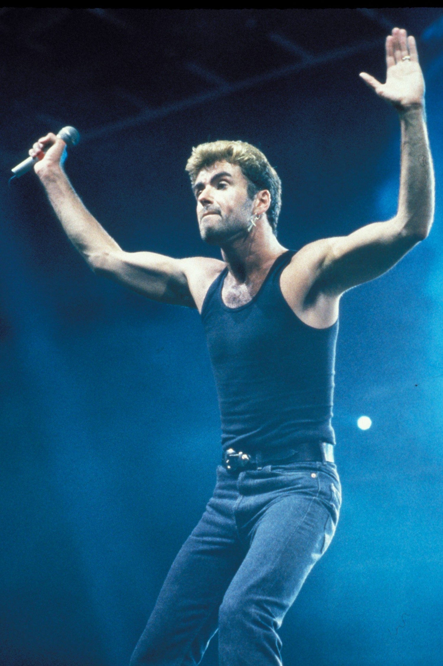 Su segundo álbum, Make It Big llegó al Nº1 en las listas de éxitos en los Estados Unidos con el súper hit: Wake Me Up Before You Go-Go.