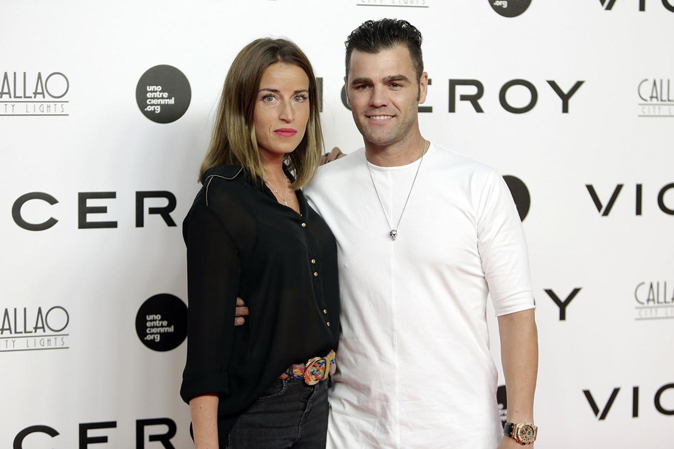 El expiloto y dj Fonsi Nieto y su novia, Marta Castro contraerán matrimonio el próximo 30 de abril. Así lo confirmó su amigo, el torero Miguel Abellán. La pareja lleva tres años de feliz relación que culminará con una boda en Ibiza, un lugar al que Fonsi está muy unido.