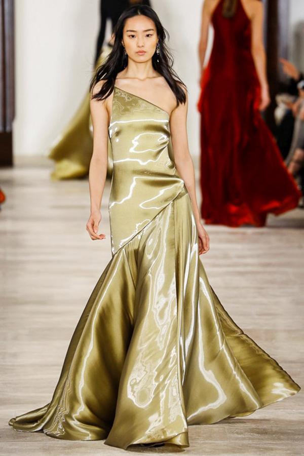 Un diseño muy de Melania hace unos años... pero en versión sofisticada.