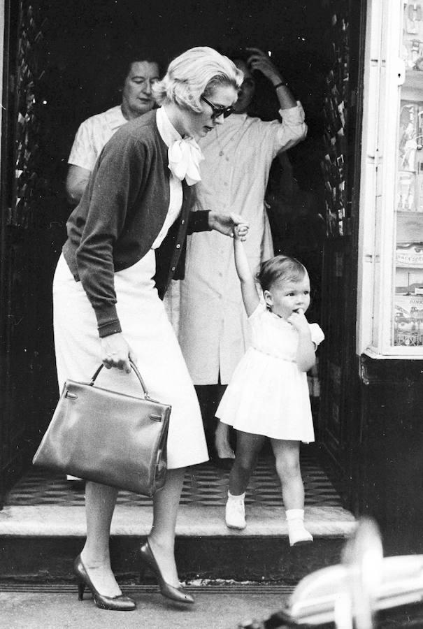 Madre e hija estuvieron muy unidas desde que la princesa Carolina era una niña.