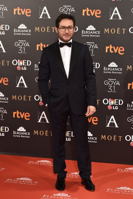 El actor, con esmoquin clásico.