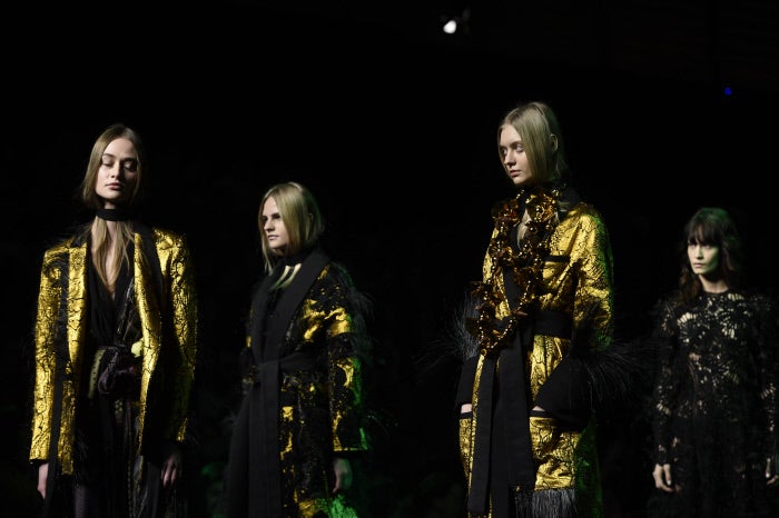 Juan Vidal ha presentado una colección en la que la noche es la protagonista absoluta.