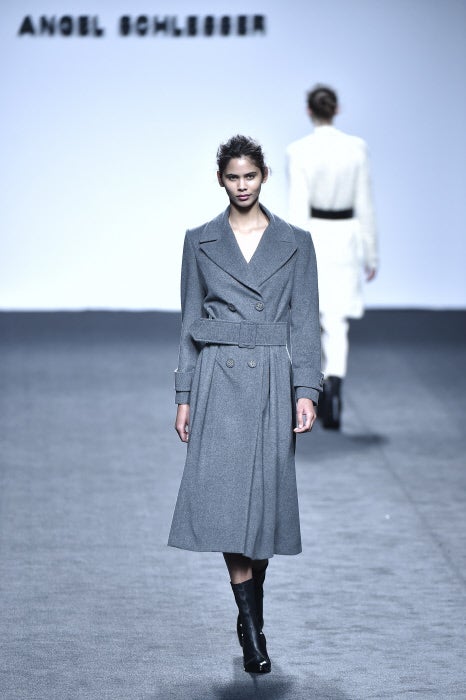 El abrigo ha sido una de las piezas clave del desfile.