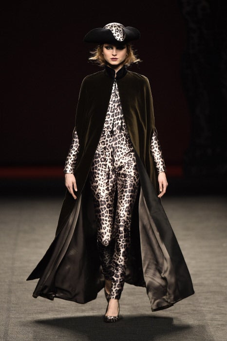 El diseñador nos propone un otoño-invierno de lo más salvaje.