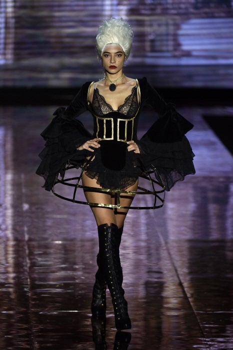 El París revolucionario, pero también su corte, protagonistas de la colección de Andrés Sardá.