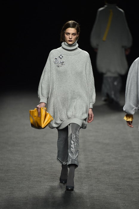 La tendencia 'athleisure' se cuela sutilmente, pero revestida de lujo y sofisticación.