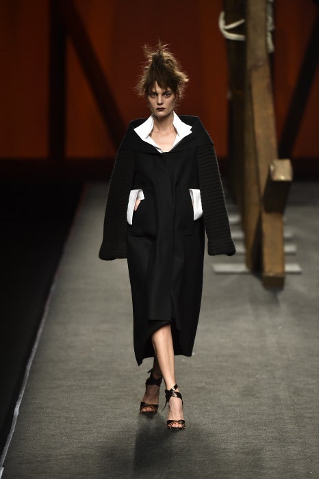 Los abrigos de paños de mohair cardados, una apuesta elegante y sofisticada en lo nuevo de Mérida.