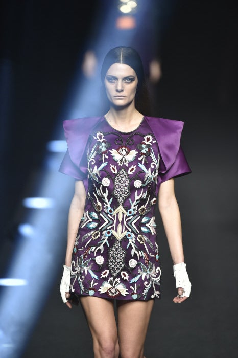 "Es una colección ultrafemenina, pero con mucha fuerza, que abraza a la mujer y la lanza a conseguir sus sueños", nos cuentan los diseñadores sobre Resurección.