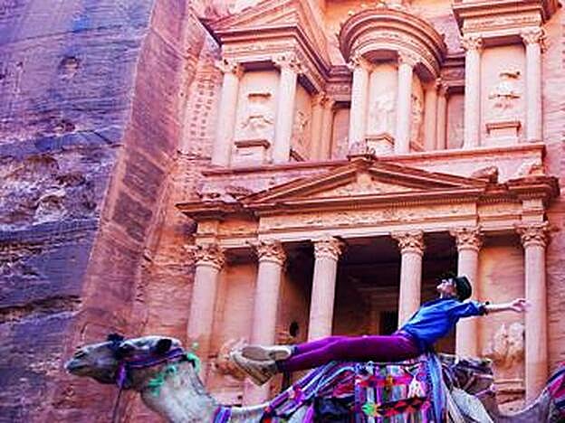 Frente al tesoro de Petra