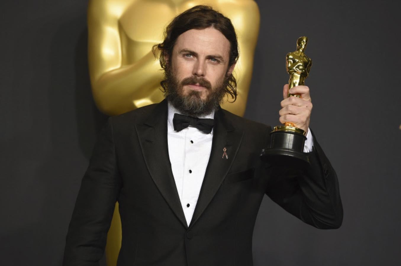 Casey Affleck recibió el Oscar al Mejor Actor por Manchester frente al mar.