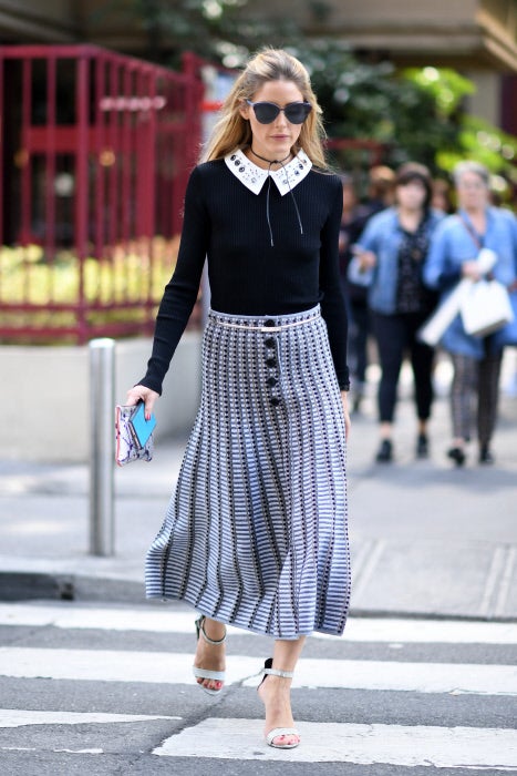 Si hay una palabra para defina el estilo de la bloguera, ésa es preppy. Y así lo demuestra su look con jersey con cuello camisero.