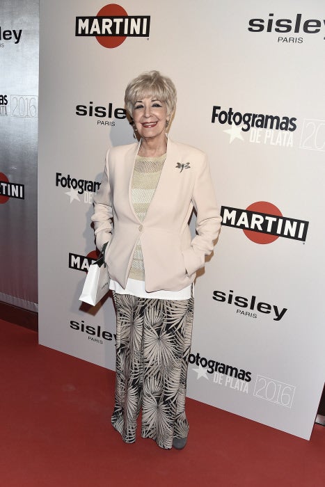 La veterana actriz, con look de Max Mara.