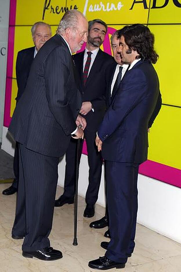 El Rey Don Juan Carlos y Morante de la Puebla, en el IX Premio Taurino ABC.
