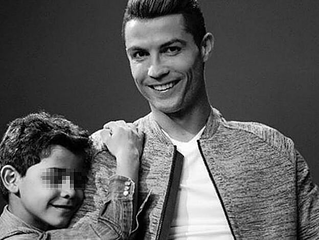 El futbolista y su hijo, Cristiano Jr., son inseparables