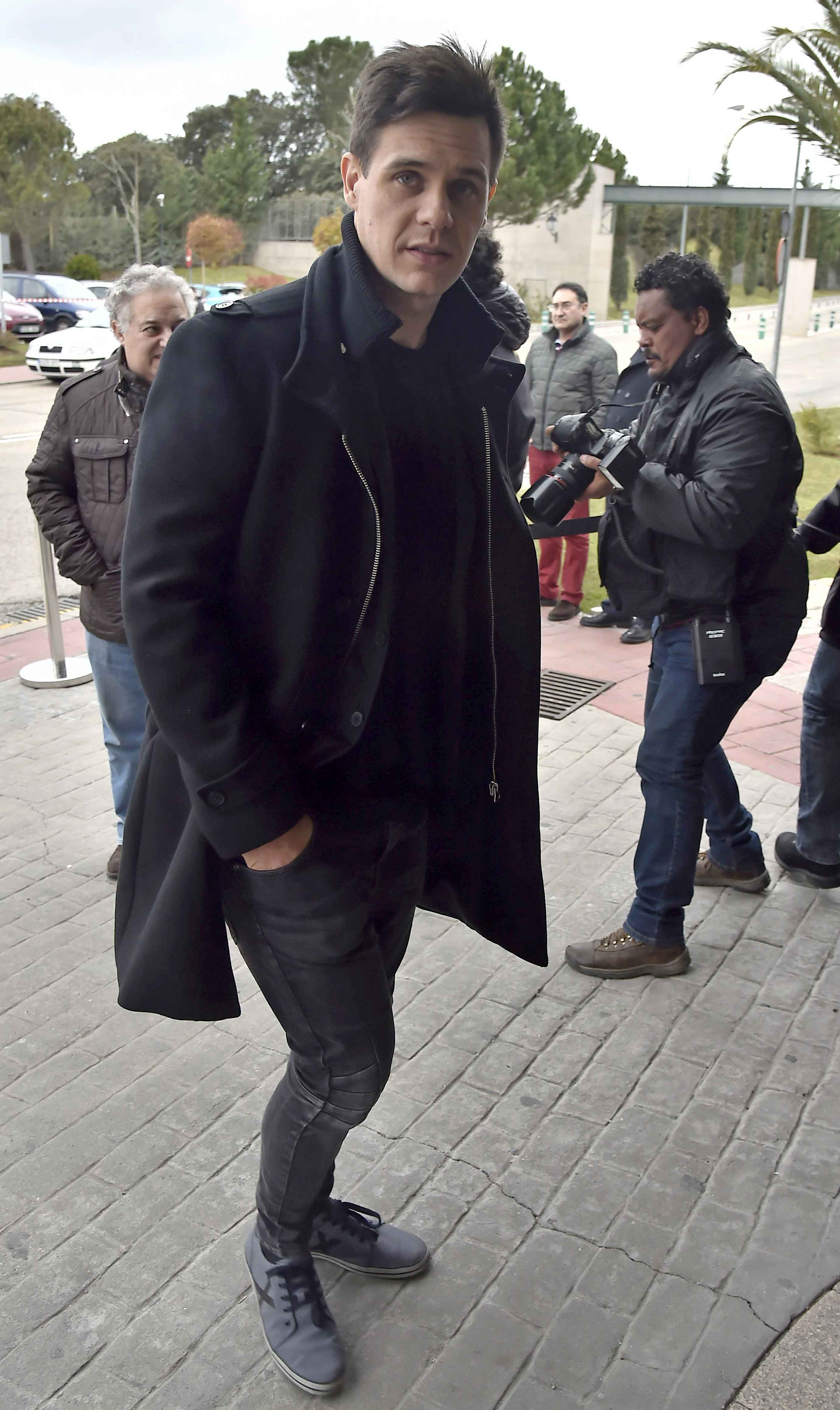 El presentador de 'Pasapalabra', en Telecinco, también ha querido estar presente en el último adiós a la periodista. "Desde hoy creo en los ángeles", afirmó.