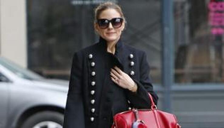 Fotos: 10 chaquetas militares de entretiempo para copiar a Olivia Palermo