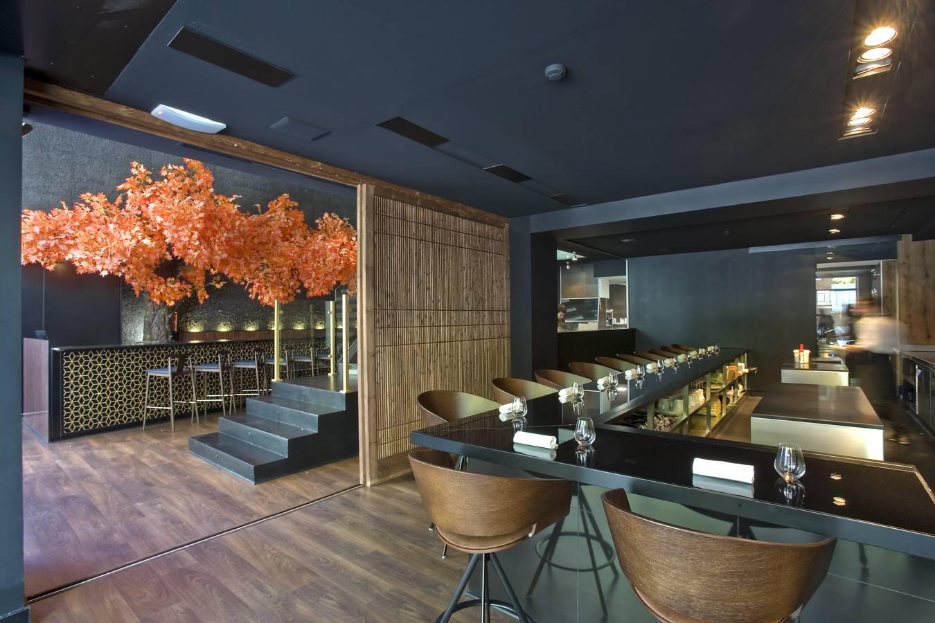 La propuesta gastronómica de Borja Gracia, llena de creatividad e ingenio, recoge su visión personal de Japón a través de platos elaborados en una cocina sin fuegos, preservando y realzando el sabor y las propiedades de los alimentos. Dirección: Jorge Juan, 38. Teléfono: 91 348 50 34 Horario: De martes a sábado de 13.30 a 16.00 horas y de 20.30 a 22.30 horas. Domingos de 13.30 a 16.00 horas. Cierra lunes y domingos noche. Precio medio de la carta: 40 euros. Menú 3 Platos: 42 euros. Menú degustación corto/largo: 72 a 112 euros.