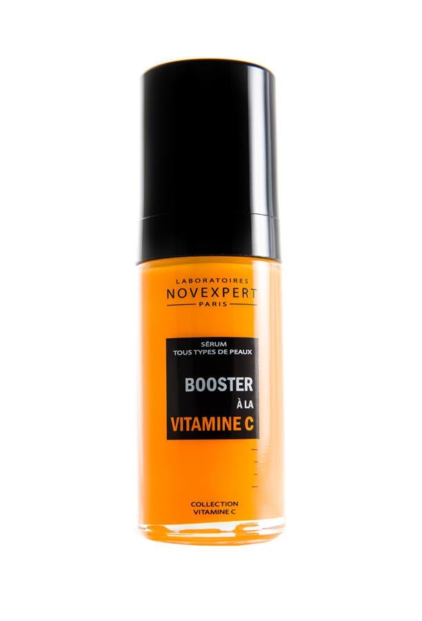 Booster con Vitamina C de Novexpert. Con un 25% de vitamina C estabilizada y 2 tipos de vitamina C en un solo sérum, actúa como un escudo contra las agresiones diarias.(54,90€)