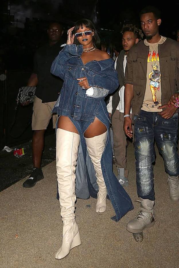 Rihanna, con la versión más arriesgada del 'canadian tuxedo'