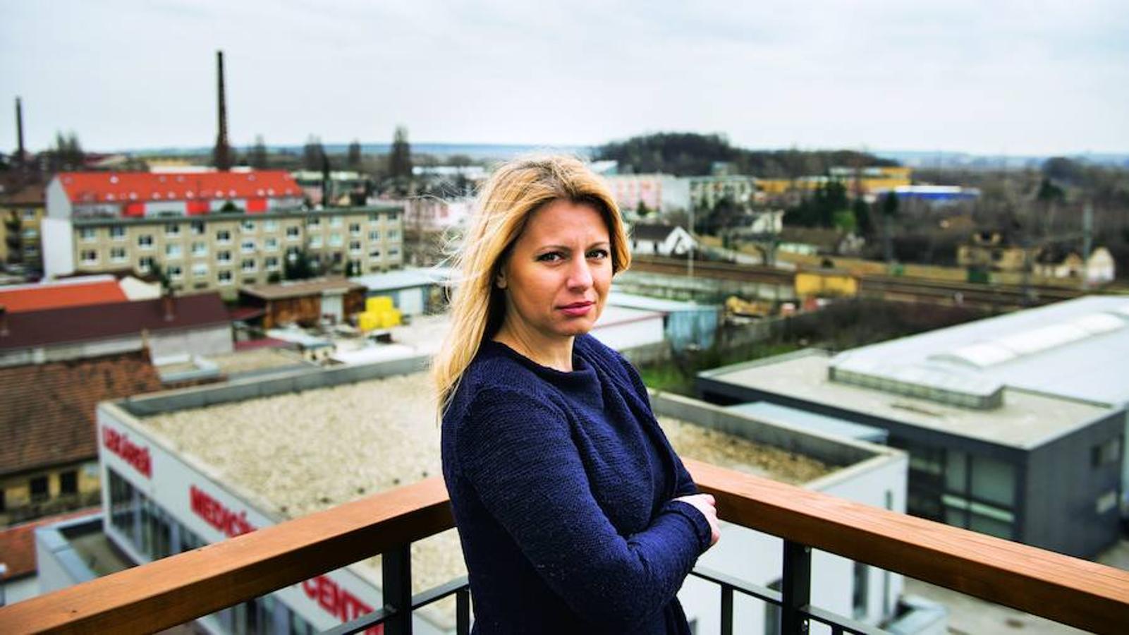 Encabezó una campaña para que se cerrara un vertedero de residuos tóxicos cerca de su ciudad, Pezinok. Los tóxicos que generaba este vertedero estaban contaminando la tierra, el aire y el agua en su comunidad. Además, gracias al movimiento que ha creado esta madre de dos hijos, se ha sentado un importante precedente de movilización ciudadana en la Eslovaquia postcomunista. Su frase "Los vertederos no pertenecen a las ciudades".