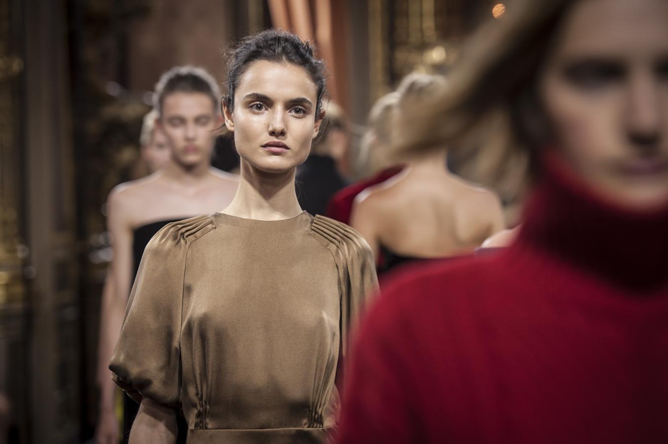 Una de las modelos que subió a la pasarela fue la internacional Blanca Padilla