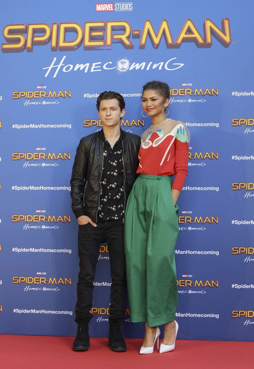 Presentó en Barcelona la nueva entrega de Spider Man y quiso hacer un guiño a nuestro país con un look de Del Pozo.