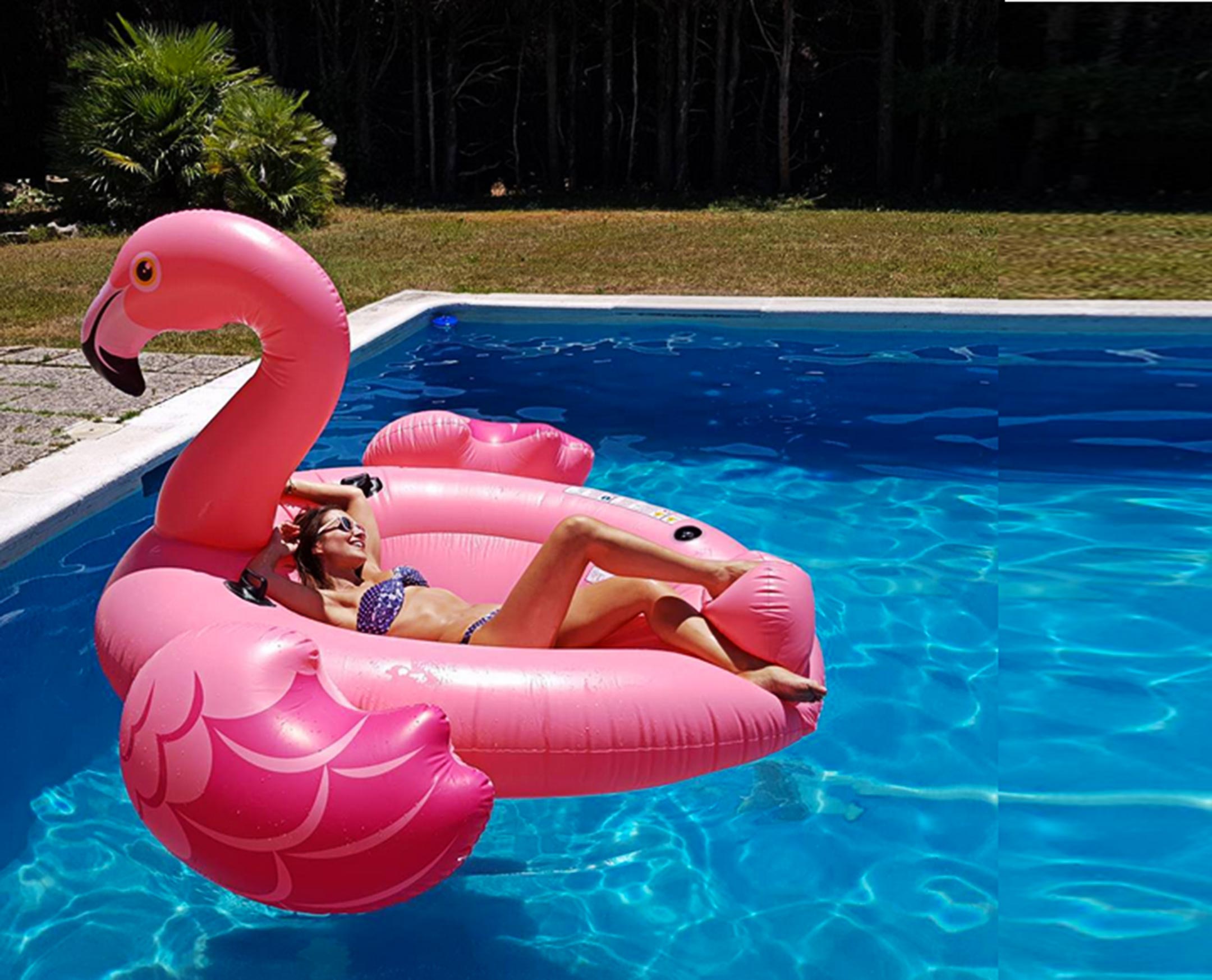 Olvidémonos de la colchoneta roja. Hoy, los inflables más locos son cisnes gigantes, flamencos rosas ( como el de Paula Echevarría), rosquillas, trozos de pizza o unicornios. Prohibida la discrección.