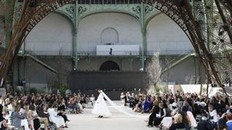 Fotos: Nuestros looks favoritos del desfile de Chanel Alta Costura en París