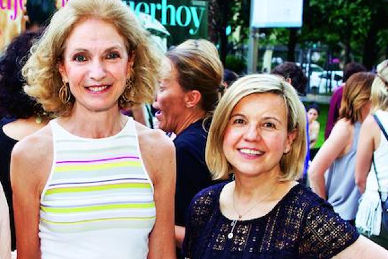 Pilar González de Gregorio y Álvarez de Toledo, duquesa de Media Sidonia y presidenta de Christie's España; junto a Charo Carrera, directora de Mujerhoy