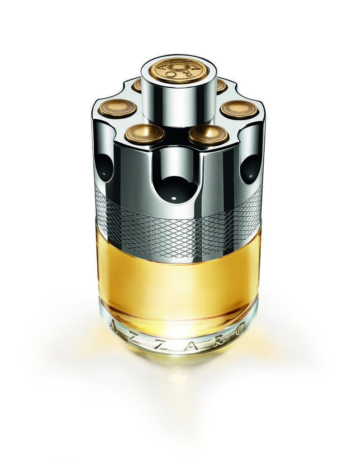 El perfume de un hombre para el que todo es posible y que todo lo consigue. El frasco, de inspiración técnica, mecánica y elegante, constituye un símbolo de libertad y de virilidad. Es una fragancia solar, armoniosa y deseable, una creación amaderada, hesperidada y especiada. (79€, 100 ml)