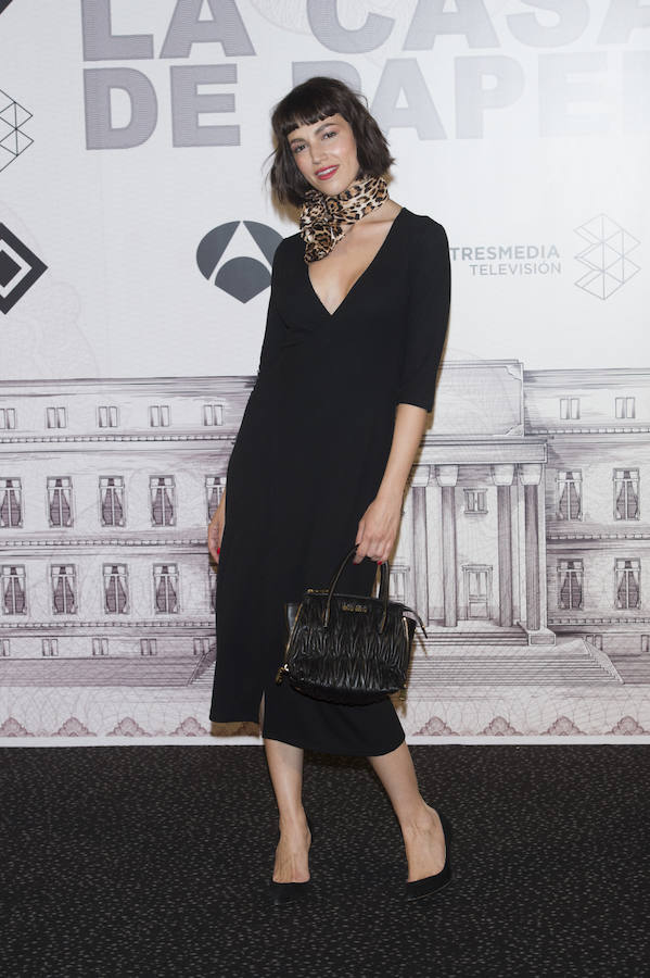 Aunque hay veces que eso de ir recatada se le va de las manos y se viste como una auténtica señora que le echan años encima