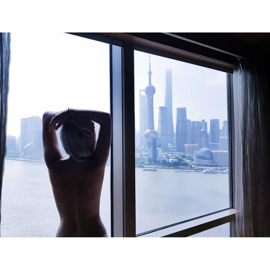 Blanca Suárez recuerda así sus recientes vacaciones en Singapur.