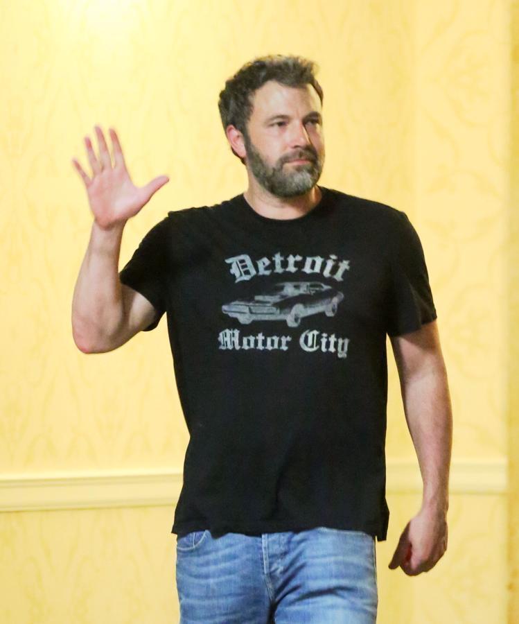 Mucho se ha escrito sobre las infidelidades de Ben Affleck. Se habló de la niñera y después de la productora que tras el divorcio presentó como su pareja, Lindsay Shookus. Pero su relación con Jennifer Garner se mantiene cordial para proteger a sus tres hijos en común.