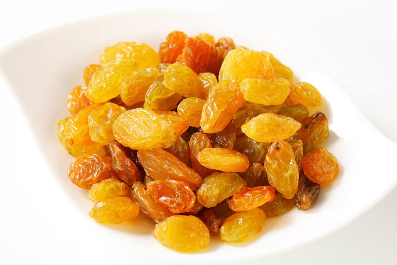 Las frutas desecadas (orejones, ciruelas, uvas e higos secos) son ricos en fibra y combaten el estreñimiento.