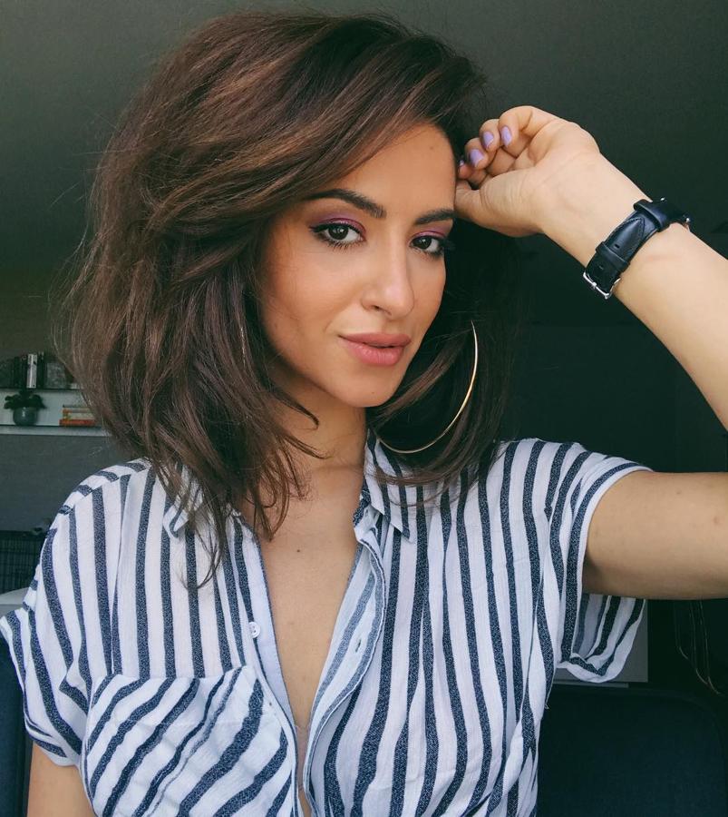 Sarah Angius es una famosísima bloggera que cuenta con diferentes cuentas en las redes sociales y con un acnal de Youtube. (3,6mm de seguidores)