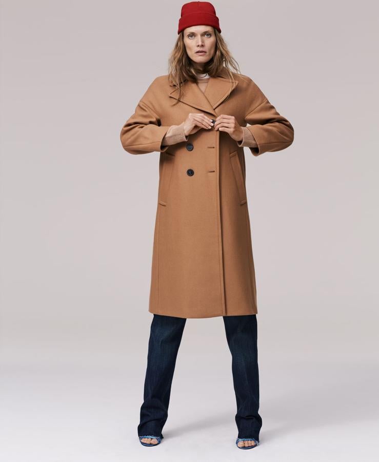 Kristina de Conninck, Yamin Warsame y Malgosia Bela han sido las tres maniquíes elegidas para posar con la nueva línea de ropa.