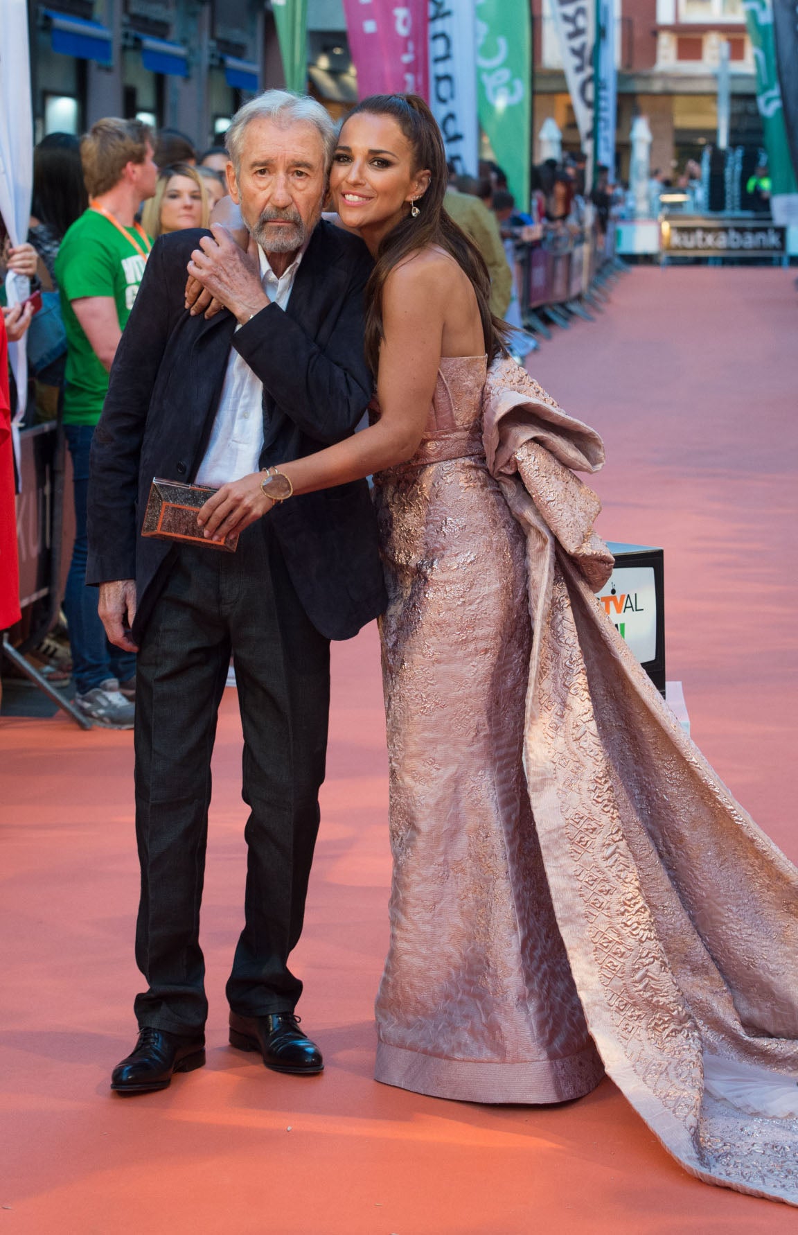 Tío y sobrina en la ficción, los actores posaron juntos mostrándose su cariño y admiración mutuas.